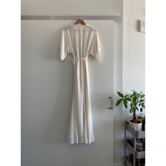 NWT Reformation Winslow Dress in Ivory Size Medium - Picture 7 of 12